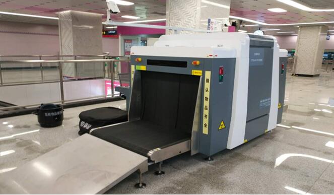安檢機(jī)的<a href='http://ontimecarpet.com/' target='_blank'><u>工業(yè)皮帶</u></a>運(yùn)輸?shù)膱D片