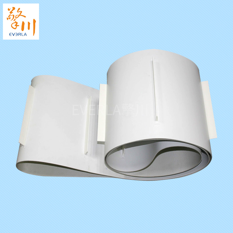 <a href='http://ontimecarpet.com/shusongdai/' target='_blank'><u>輸送帶</u></a>生產(chǎn)廠家的擋板pu<a href='http://ontimecarpet.com/shusongdai/' target='_blank'><u>輸送帶</u></a>圖片