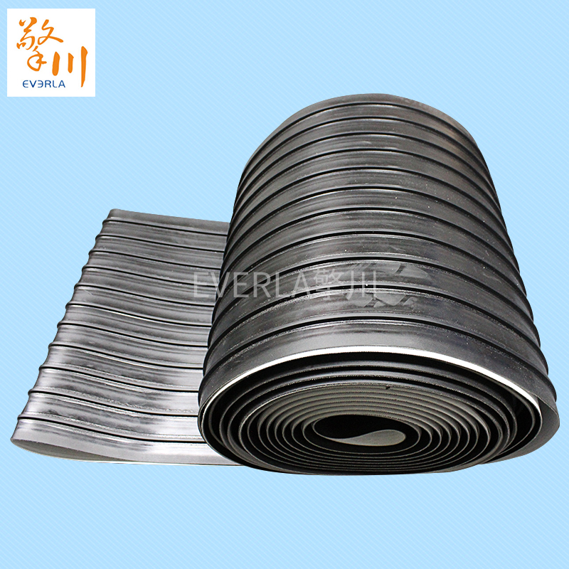 防靜電<a href='http://ontimecarpet.com/shusongdai/' target='_blank'><u>輸送帶</u></a>定制
